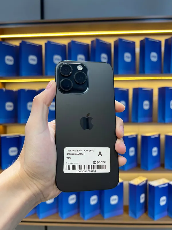 iPhone 16 Pro Max