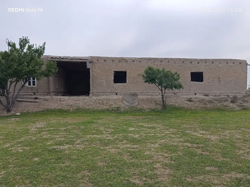 Uy sotiladi Buxoro viloyat Shofirkon tumani Gulistonqishlogʻida32sotix