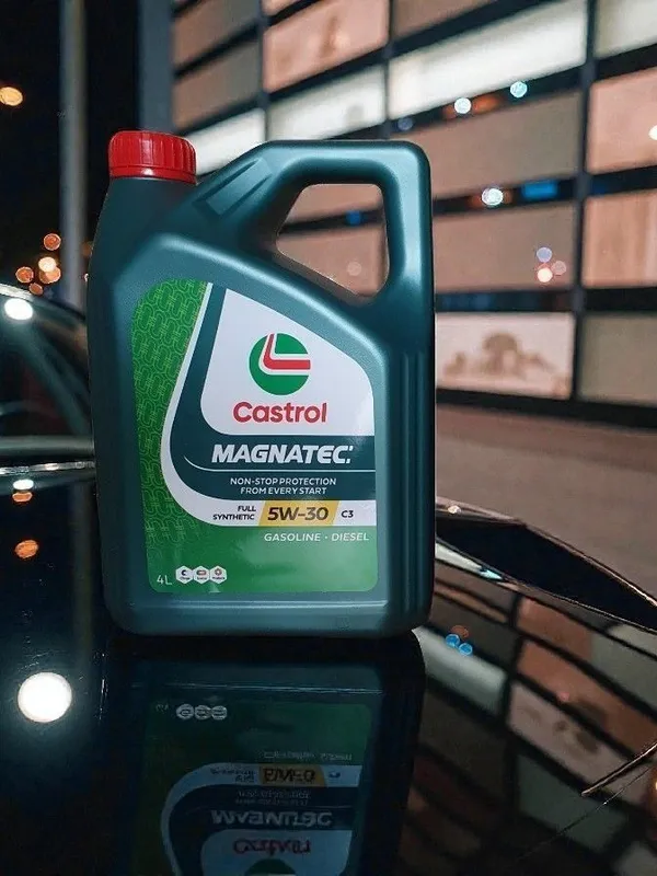 Моторное масло Castrol Magnatec API: SP | C3 5W30 4 л, Дубай 3 Моторное масло Castrol Magnatec API: SP | C3 5W30 4 л, Дубай 3