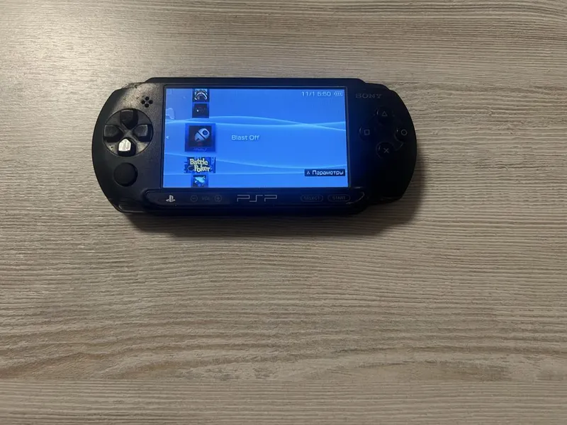 Psp street, 2 mem fleshka 1 Psp street, 2 mem fleshka 1