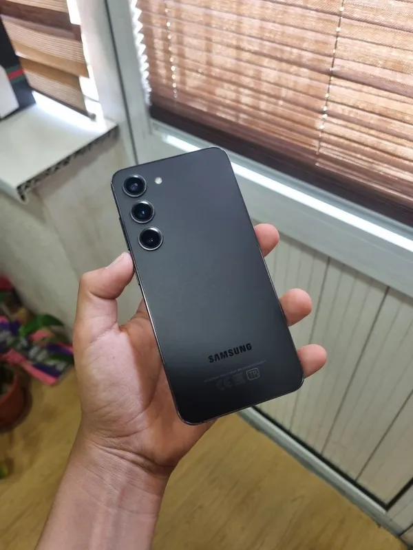 Samsung galaxy S23 1