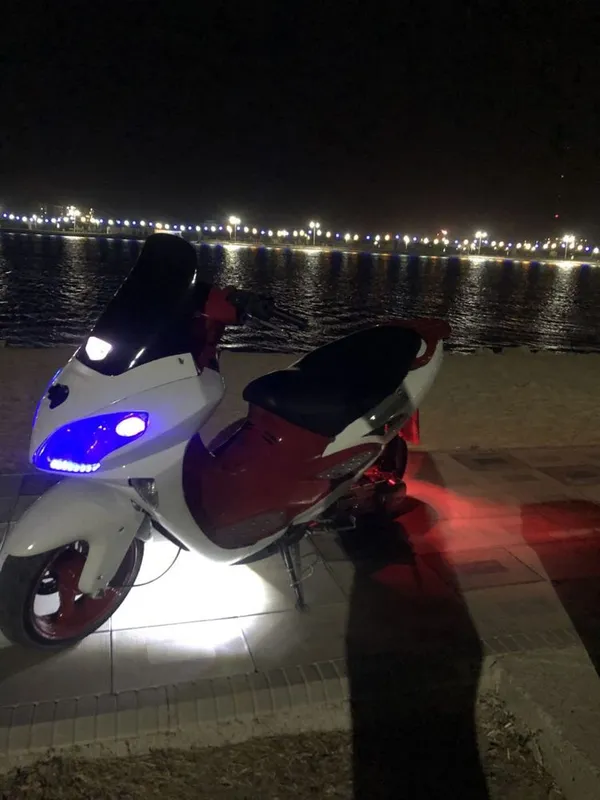 Скутер сотилади JS MOTO