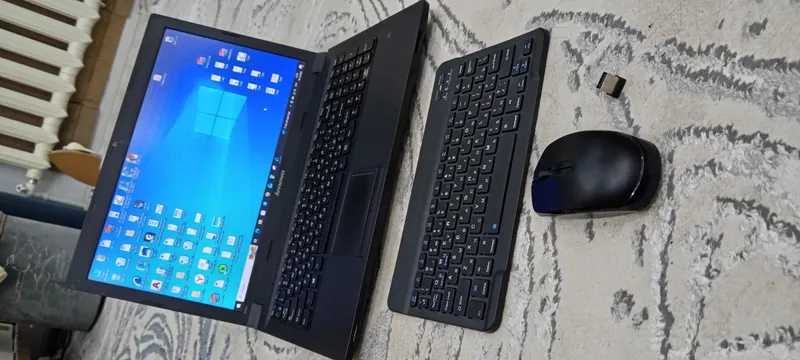 Lenovo, Intel core- i7, operativka 12 GB, SSD 500 GB Samsung 870