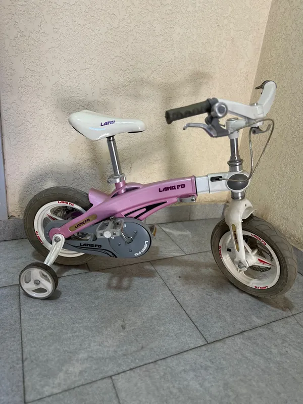 Qiz bola uchun velosiped
