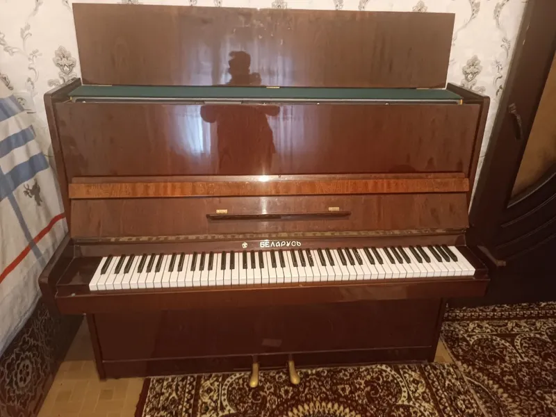 Pianino belarus yangidek turibdi Pianino belarus yangidek turibdi