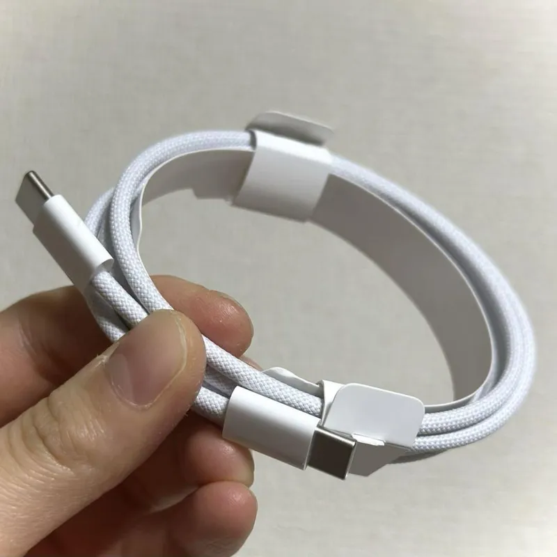 Usb-C Зарядка кабель iphone 16 Pro/15 Pro Max — фото 1