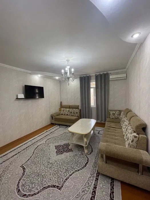 2-комн. квартира, 60 м², 3/4 этаж 1