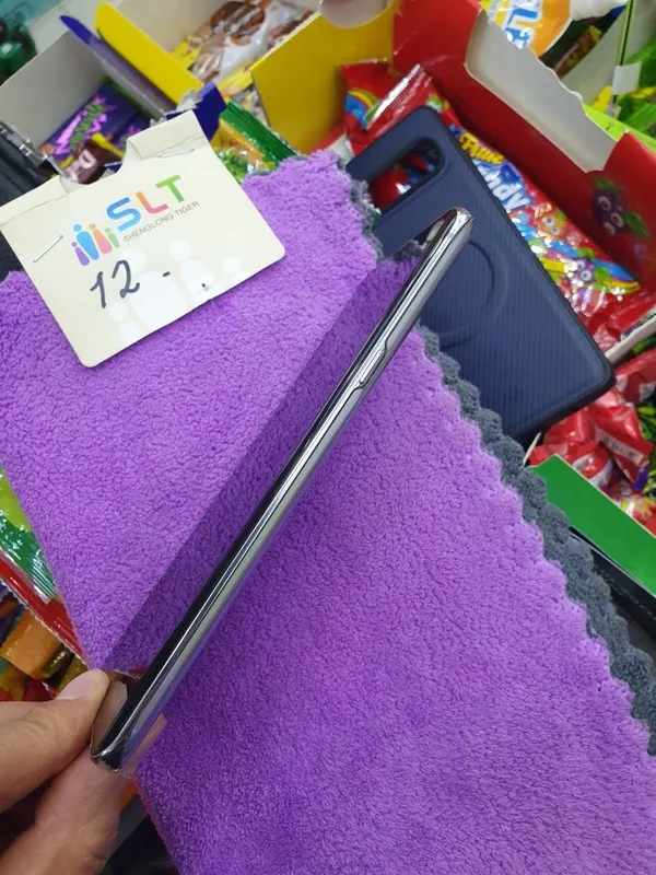 Galaxy S10 5G 256Gb новый — фото 5