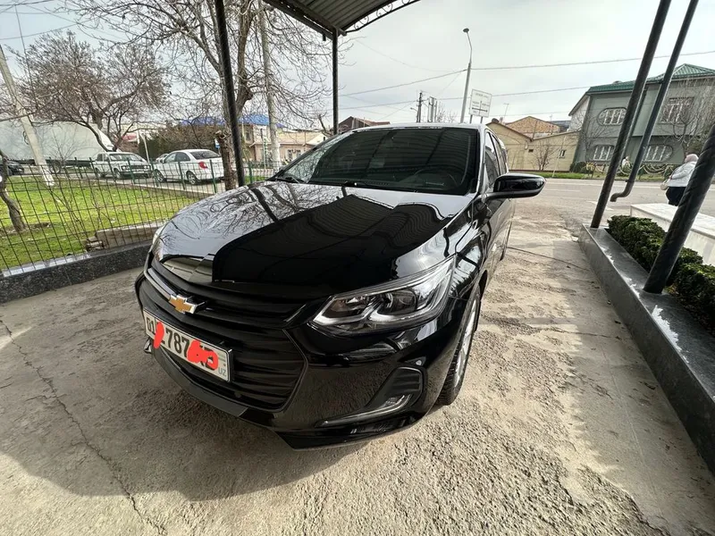 Chevrolet Onix Premier - 1 хозяин в идеальном состоянии срочно Chevrolet Onix Premier - 1 хозяин в идеальном состоянии срочно