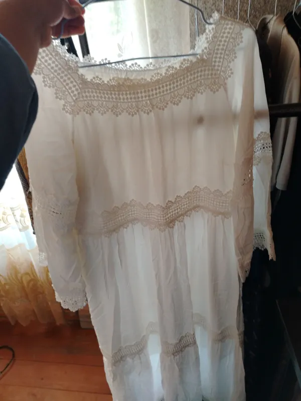 1marta kiyilgan oq 48razmer libos