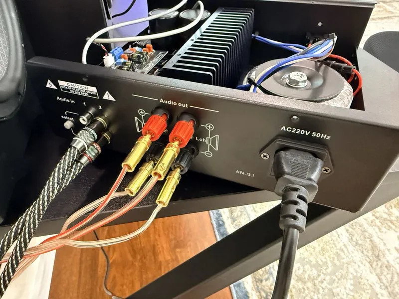 AB class усилитель 150x150 wat. 2 ta kanal 3 AB class усилитель 150x150 wat. 2 ta kanal 3
