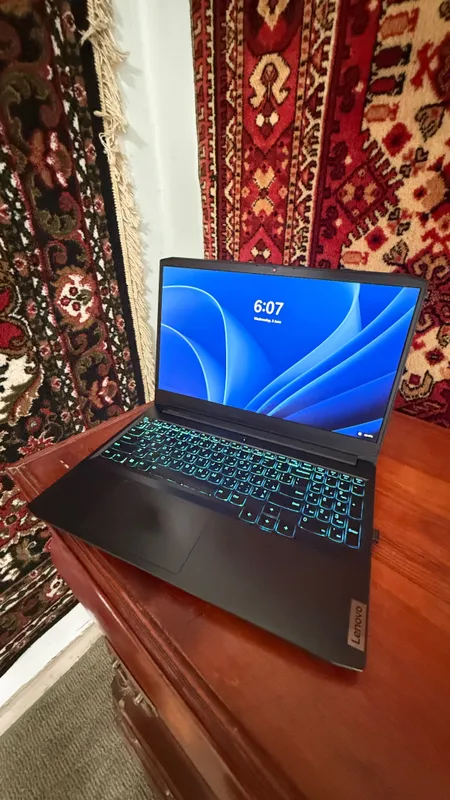 Lenovo IdeaPad Gaming 3 15IHU6 (i5 / 16GB / RTX 3050 / SSD 512)