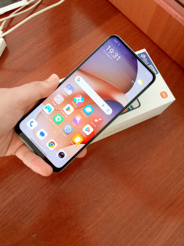 redmi 12not aybi yuq holati idealni — фото 1
