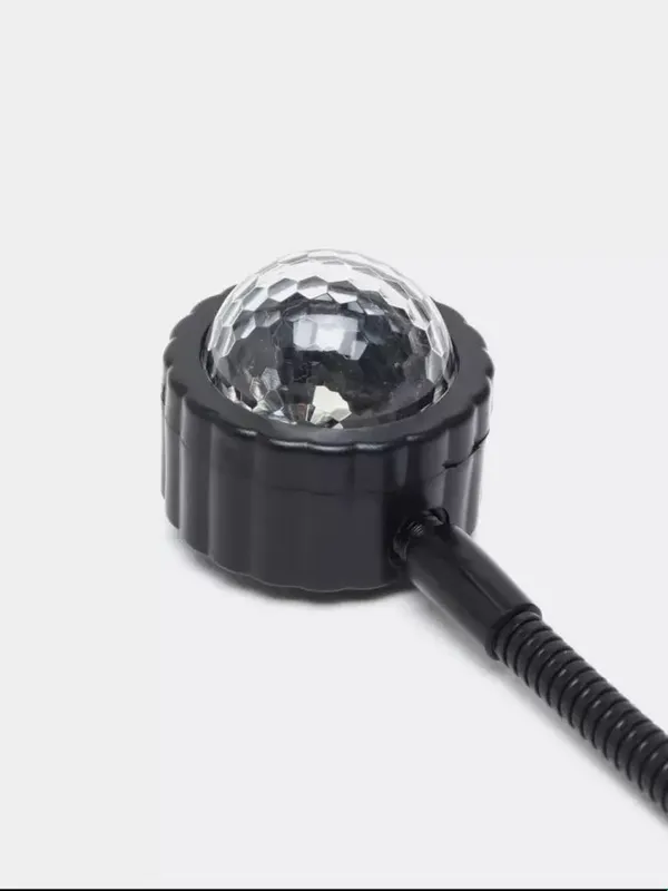 С USB-портом для салона автомобиля 1