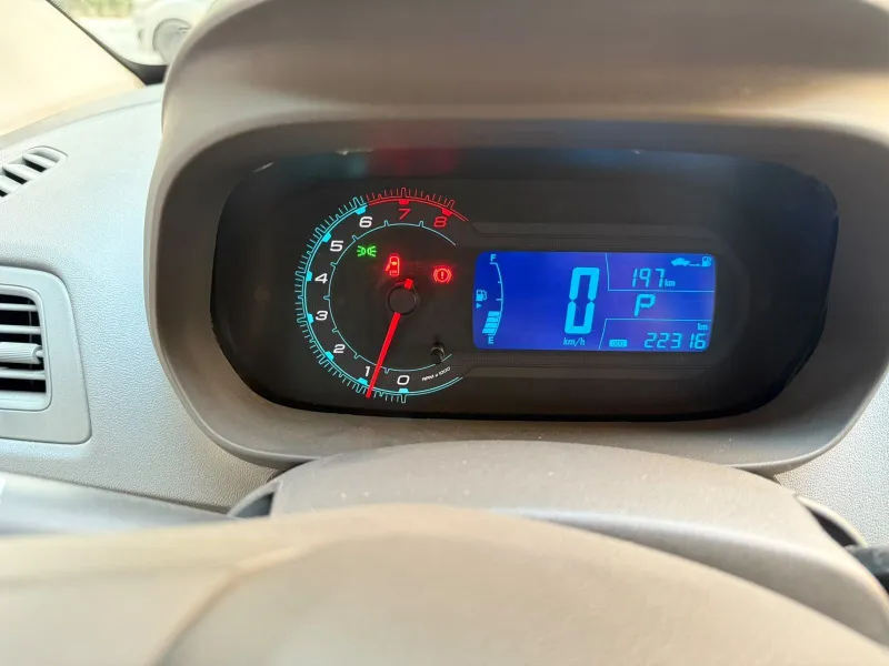 Автомобиль Шеврале Кобальт 2024 8