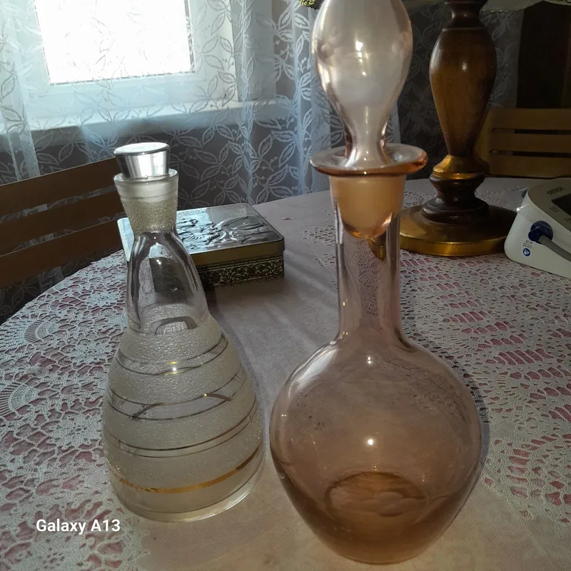 Продаются графины стекляные 1 Продаются графины стекляные 1