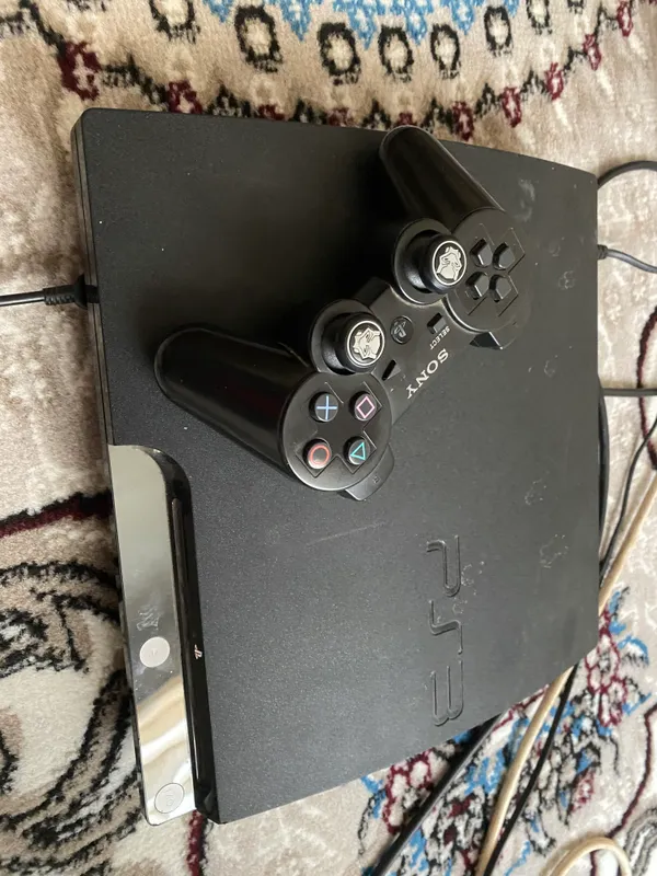 PLAYSTATION 3 SLIM