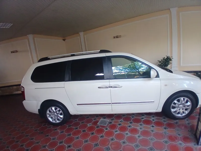 Rent Car Carnival 8 kishili 3 Rent Car Carnival 8 kishili 3