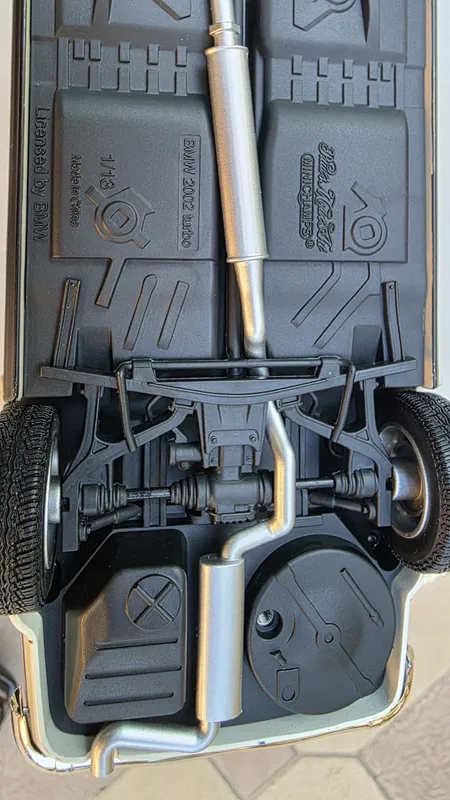 BMW 2002 turbo . мастаб 1:18 — фото 7