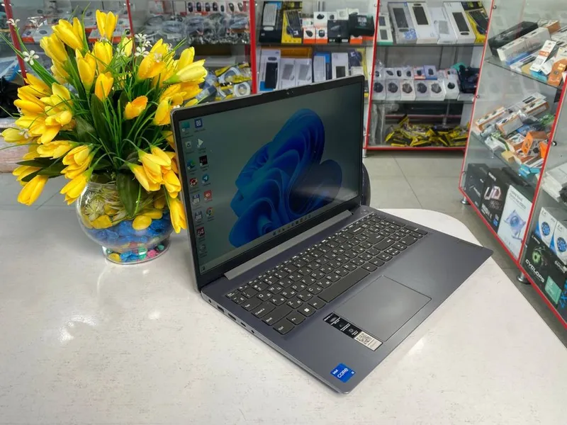 Lenovo core i5,12 avlod yangidek dasturlash va It uchun 2 Lenovo core i5,12 avlod yangidek dasturlash va It uchun 2