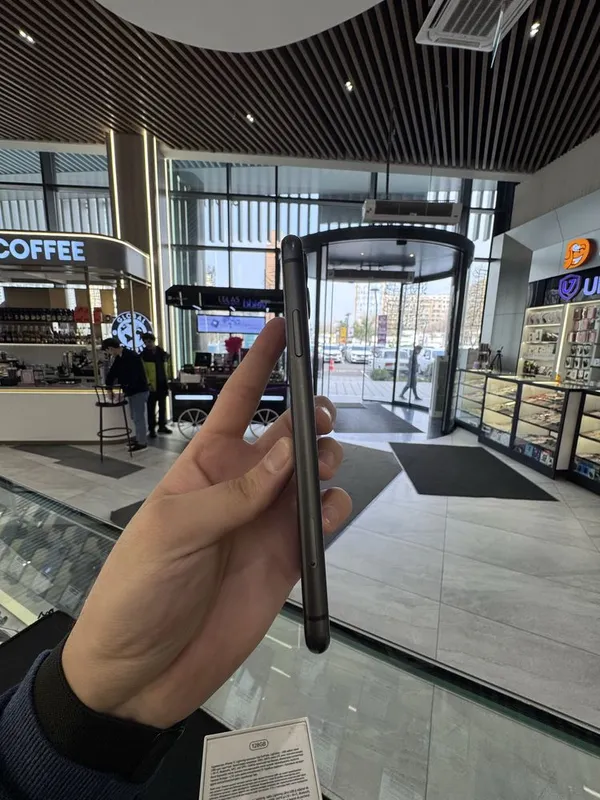 Iphone 11 Black 4 Iphone 11 Black 4
