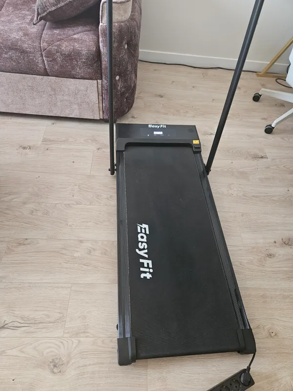 Беговая дорожка EasyFit до 120кг, компактная