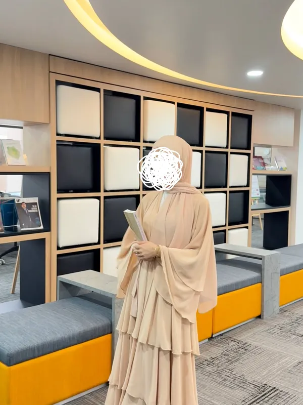 Платье от By Dubai (36 размер, материал шифон) 2 Платье от By Dubai (36 размер, материал шифон) 2