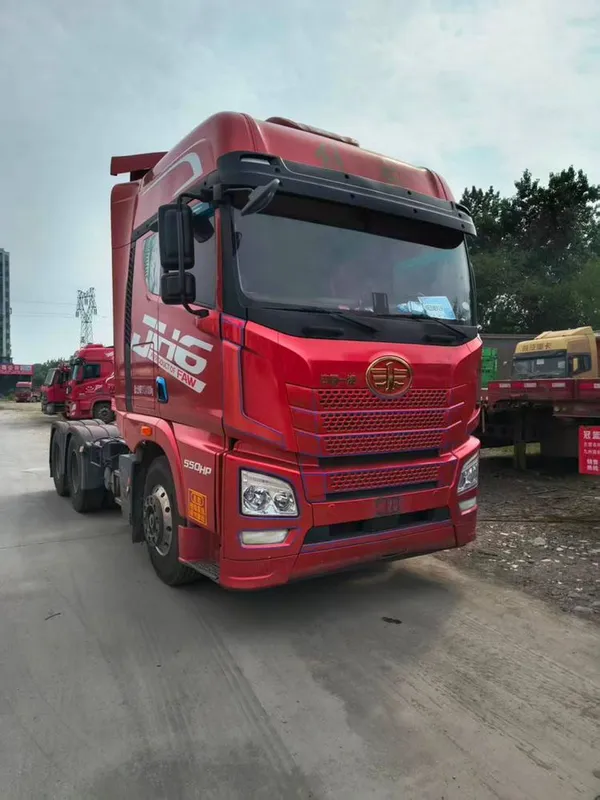 FAW Jiefang (解放) тягач 1 FAW Jiefang (解放) тягач 1