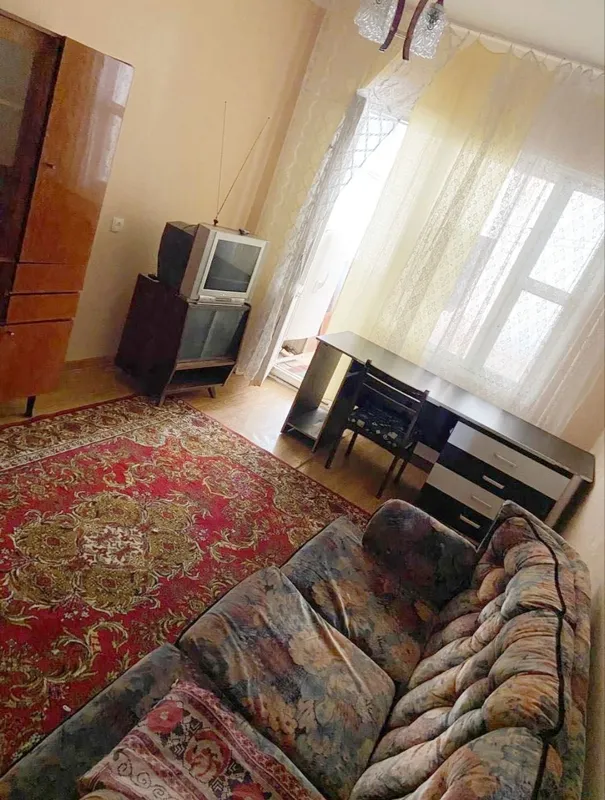 2/8/9 Госпитальный базар Мирабадский район с меб.и 5