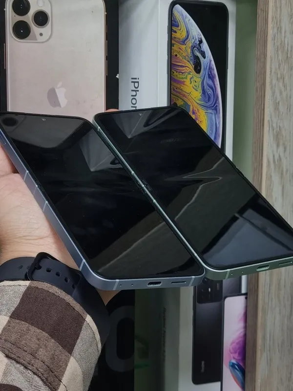 Samsung Z Flip 6 12/256 ГБ 5G, Snapdragon, идеальное состояние 5