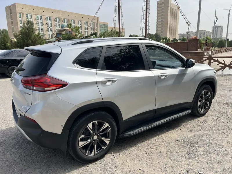 Tracker 2 premier plus 2023 — фото 4