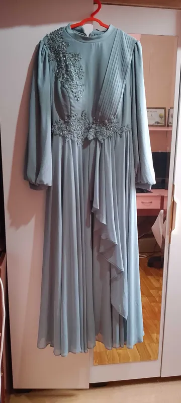 Vecherniy Koʻylak sotiladi 2 Vecherniy Koʻylak sotiladi 2