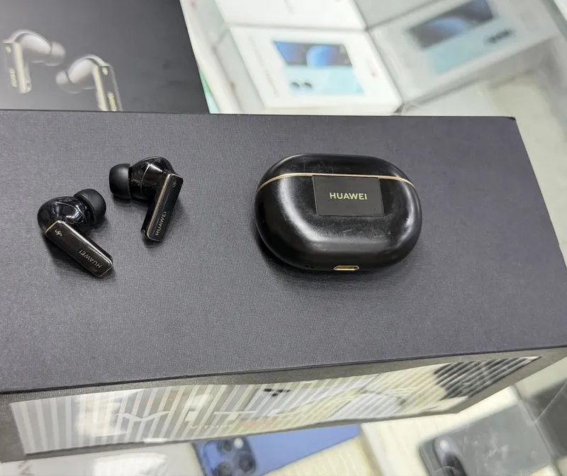 Huawei watch buds 4 pro black 2