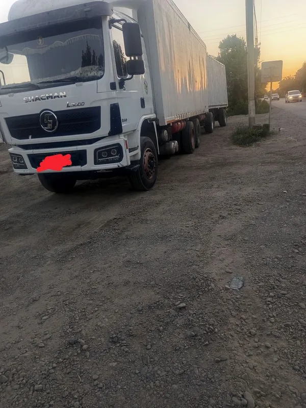 Shacman sotiladi pirsepi bn kampilekt 4 Shacman sotiladi pirsepi bn kampilekt 4