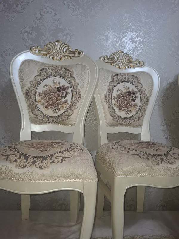 8talik stol stul 6yarim millionga sotiladi — фото 1