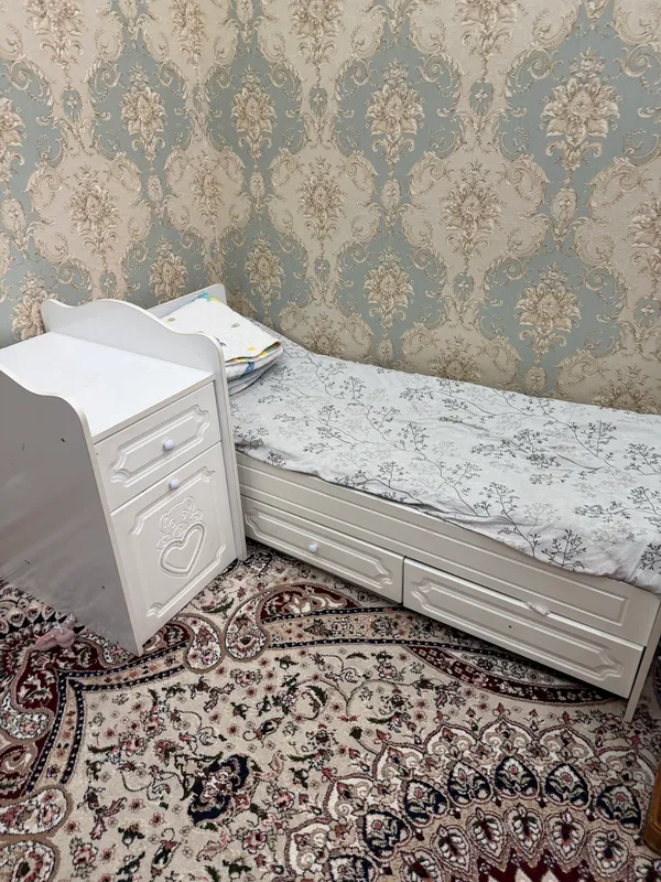 Детская кровать продаётся 4