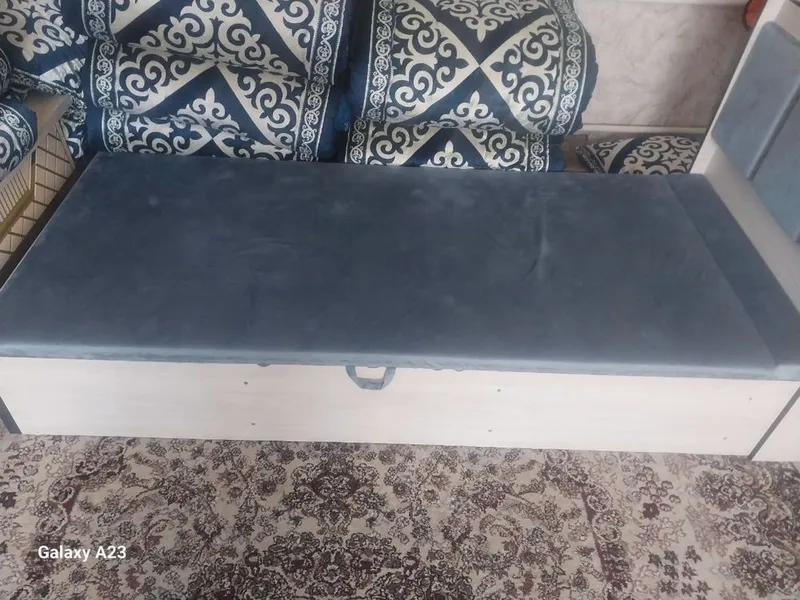 divan 1 kishilik hali yangi 1 oy ishlatilgan — фото 1