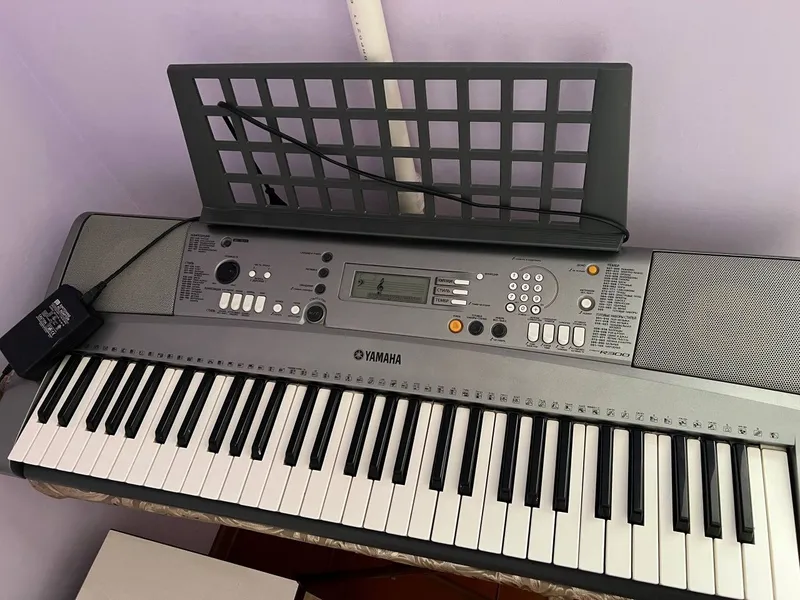 Синтезатор Yamaha PSR-R300 — фото 2