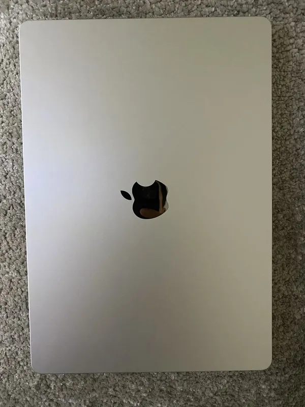Macbook air m2 15 16/256 5