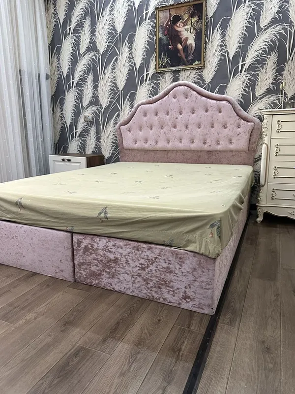 Продается кровать в хорошем состоянии 1 Продается кровать в хорошем состоянии 1