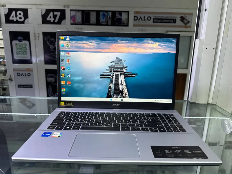 Acer Aspire 3 2 Acer Aspire 3 2