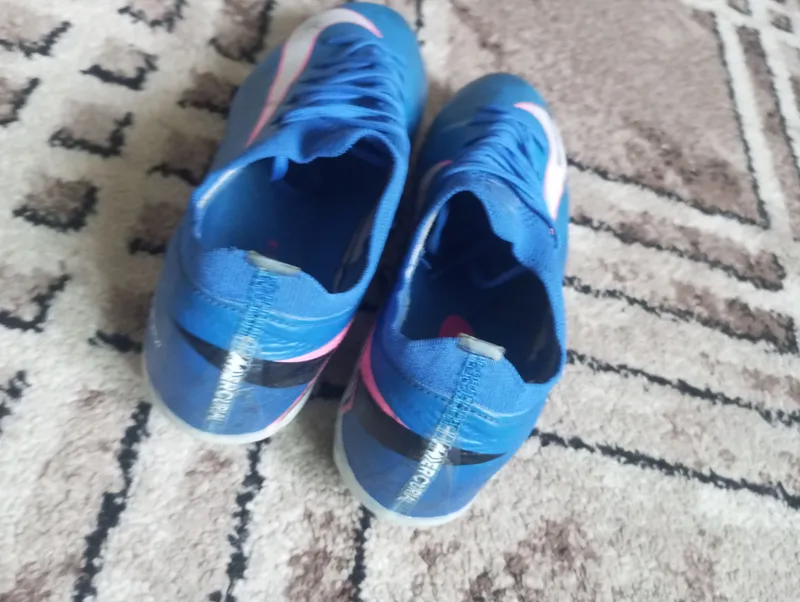 futbol uchun butsi 6
