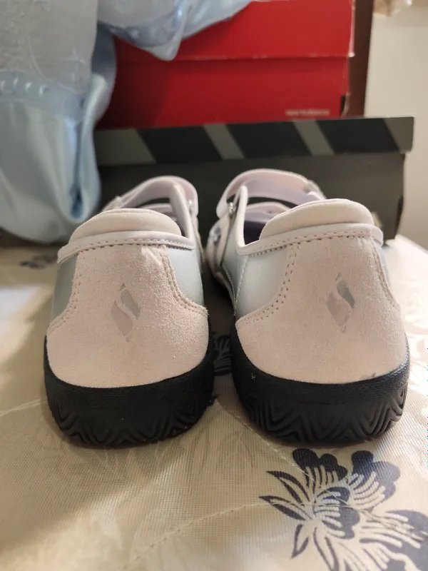 Ayollar uchun Skechers original krossovka 3