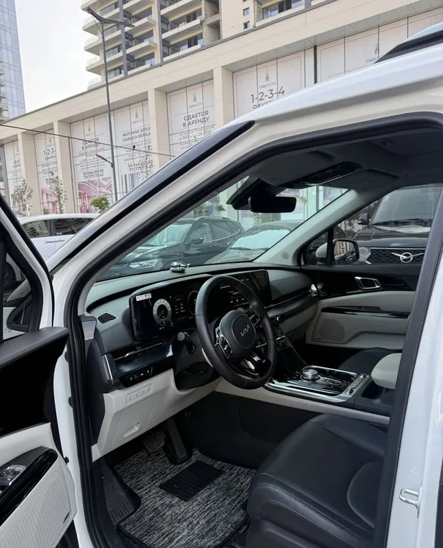 Kia carnival 2023 full 7 Kia carnival 2023 full 7