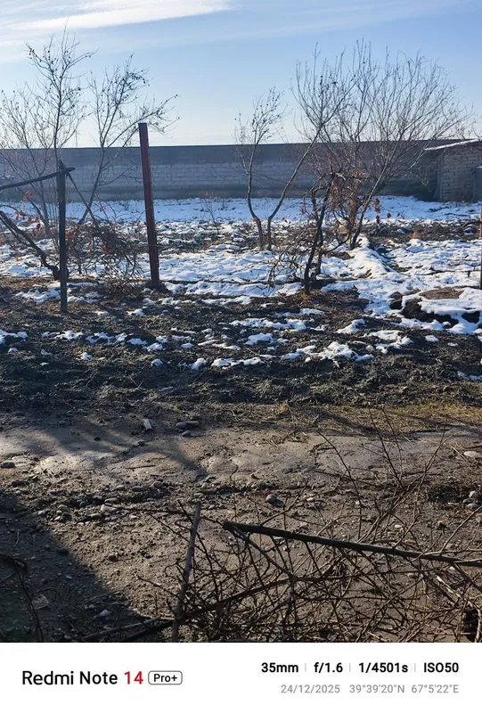 Hovli Uy sotiladi