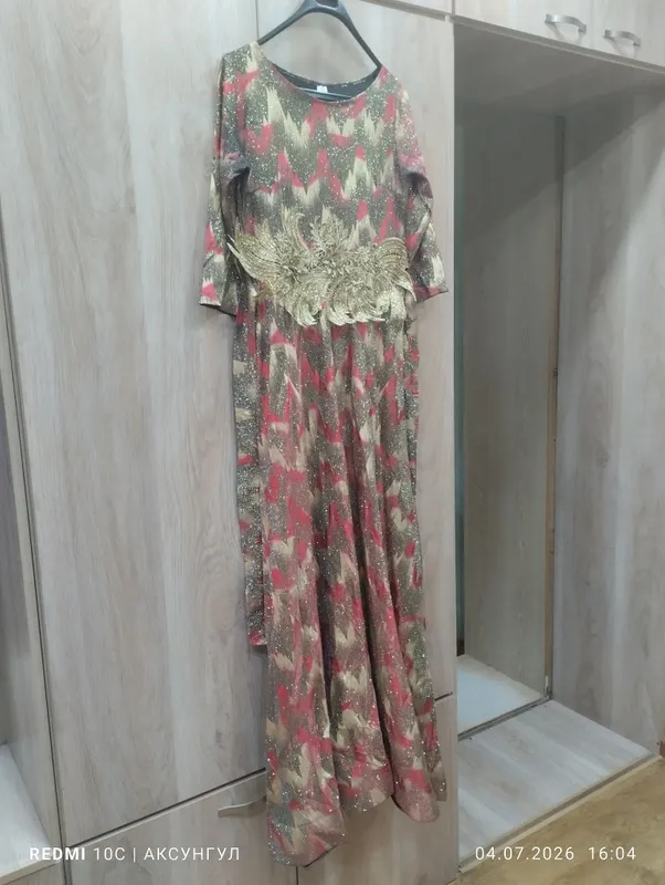46 o‘lchamli kechki ko‘ylak, holati yaxshi 3 46 o‘lchamli kechki ko‘ylak, holati yaxshi 3