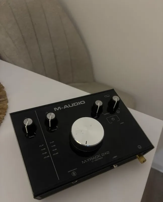 M-Audio M-Track2X2+BehringerC-1 studiya to‘plami 2 M-Audio M-Track2X2+BehringerC-1 studiya to‘plami 2
