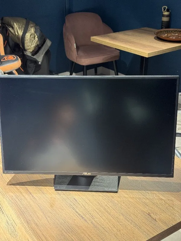 Продаются игровые мониторы ASUS TUF и AOC Продаются игровые мониторы ASUS TUF и AOC