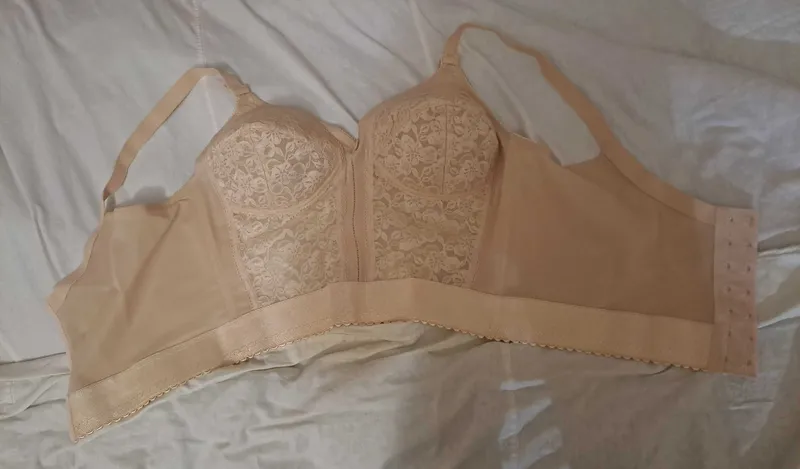 Новый бюстгалтер 90 В без косточек