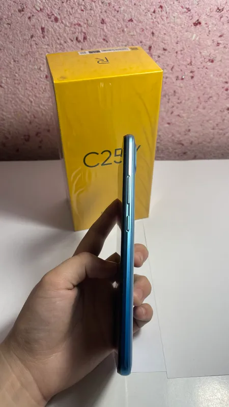 телефон Realme C25Y — фото 3